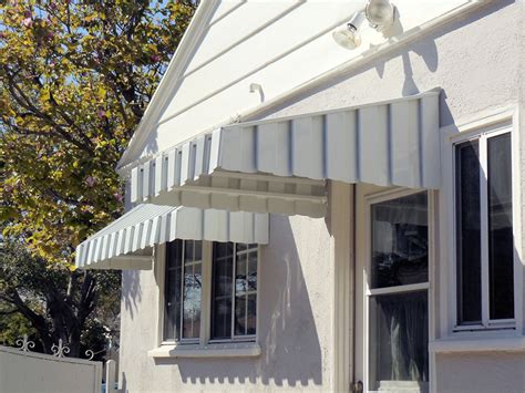 metal awning ranch house northern virginia 1960 awning|old fashioned aluminum awnings.